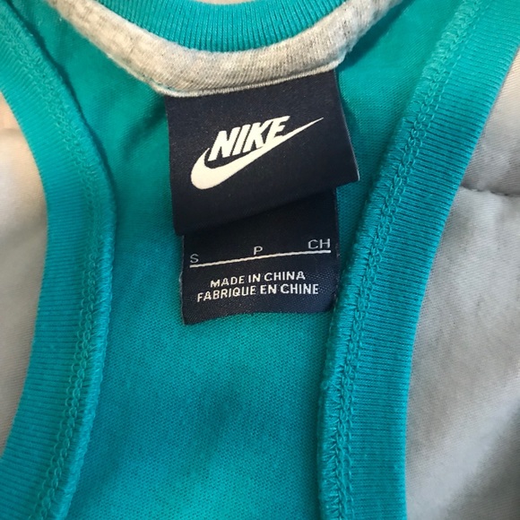 Nike tank top - Picture 3 of 4